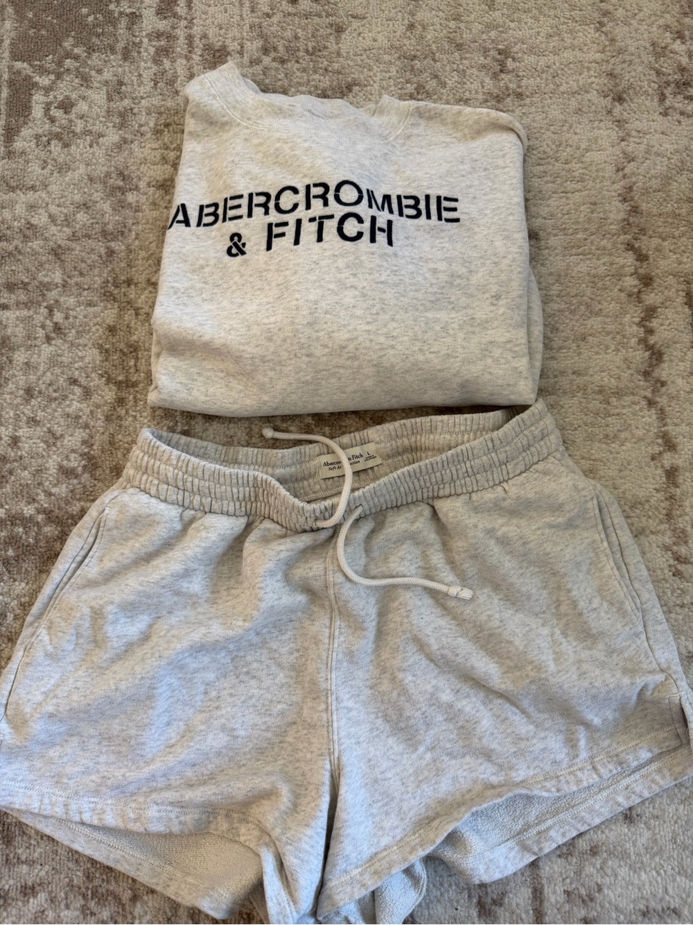 Abercrombie & Fitch Light Gray Women’s Lounge Shorts & Sweater